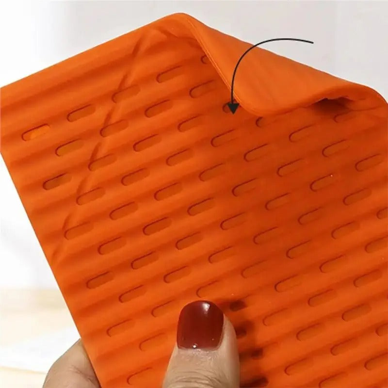Arbitrarily Foldable Creative Deformation Multi Functional Lazy Stand Universal Desktop Holder For Phone Tablet Laptop