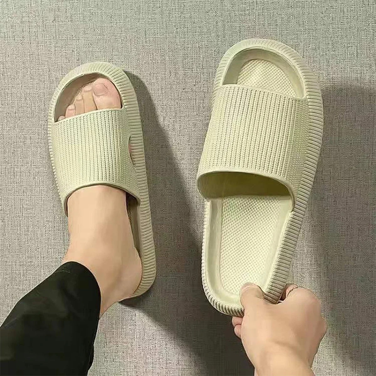 Unisex Anti-Slip Slippers