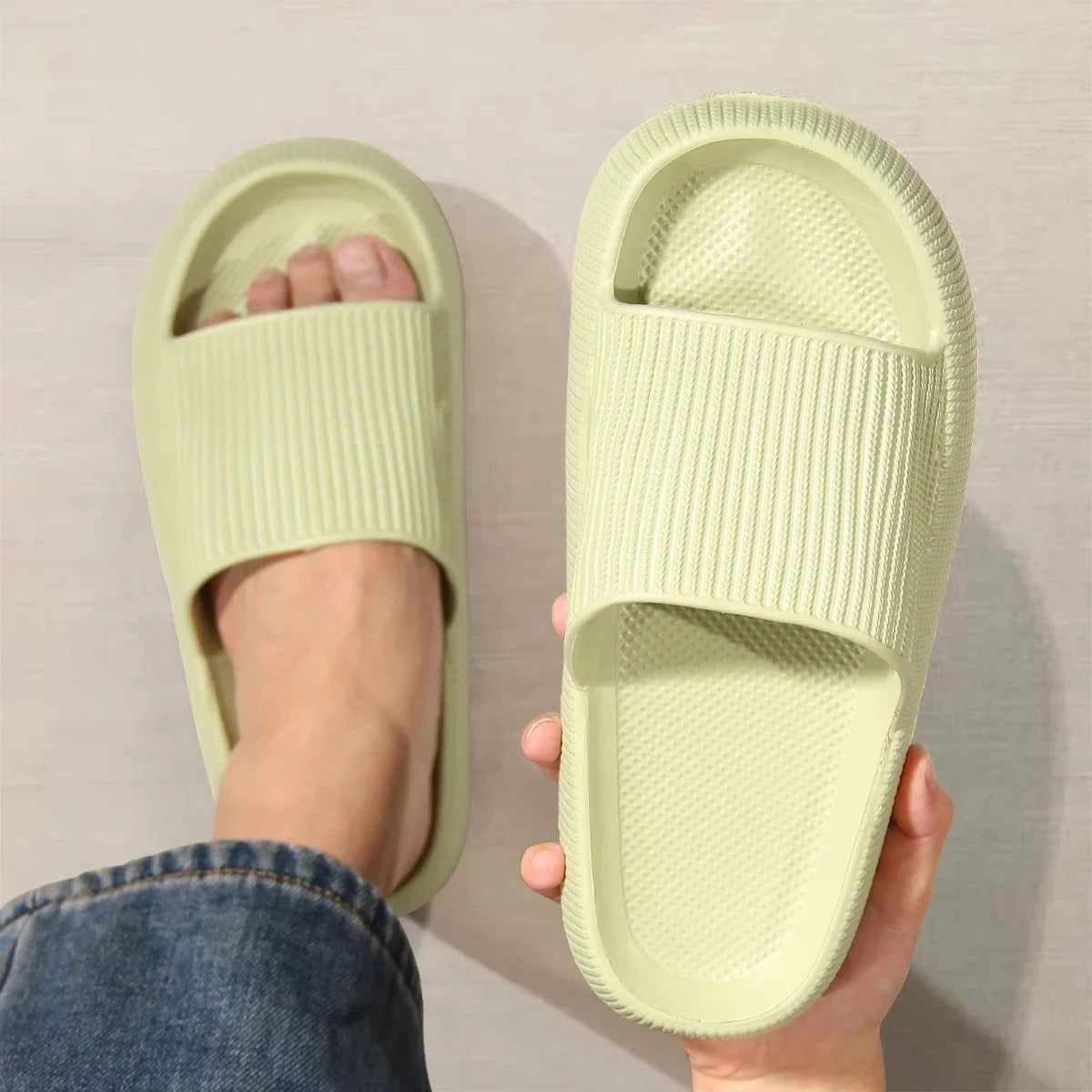 Unisex Anti-Slip Slippers